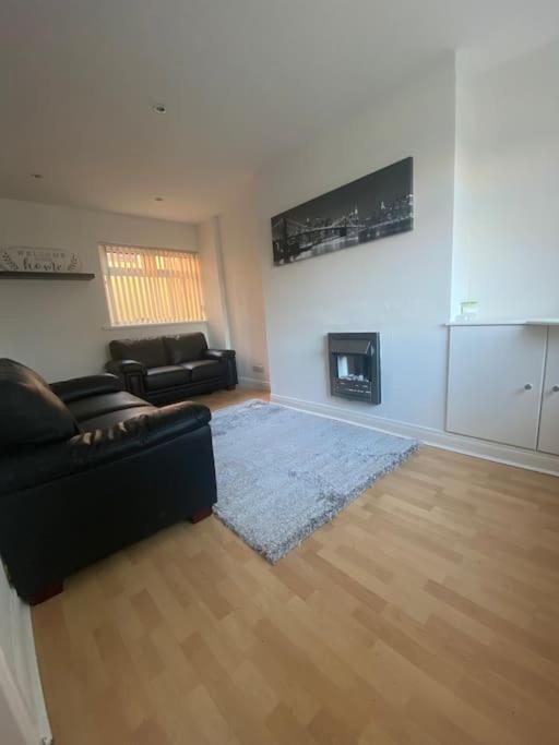 Modern Two Bed House Close To City Centre Belfast Exteriör bild