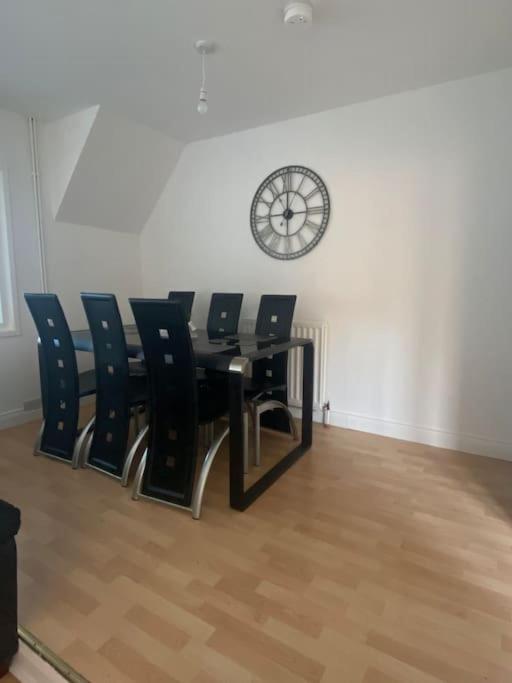 Modern Two Bed House Close To City Centre Belfast Exteriör bild